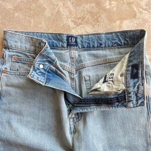 GAP Denim | High Rise Light Wash Mom Jean Tall